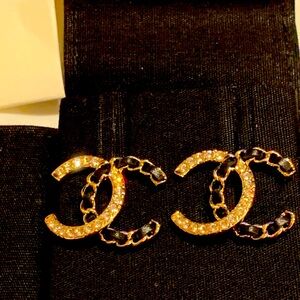 Authentic CHANEL Black Box w/White Camellia /CC black leather/ crystal earrings